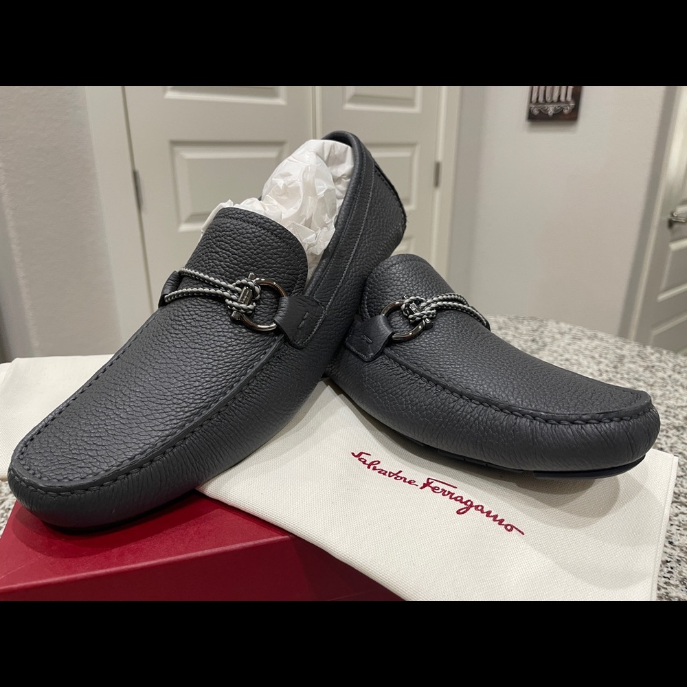Size 11 E. Salvatore Ferragamo Men’s Driving Loafers Price FIRM
